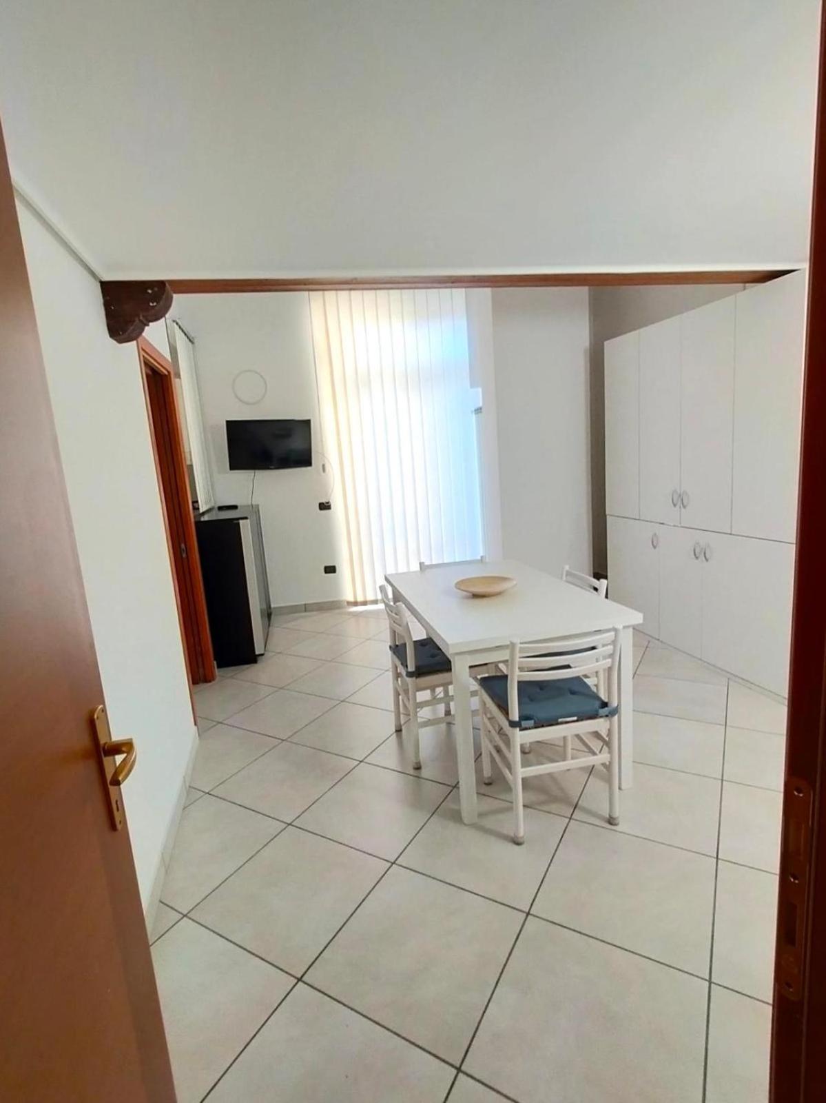 Amici Villa Castellammare di Stabia Exteriör bild