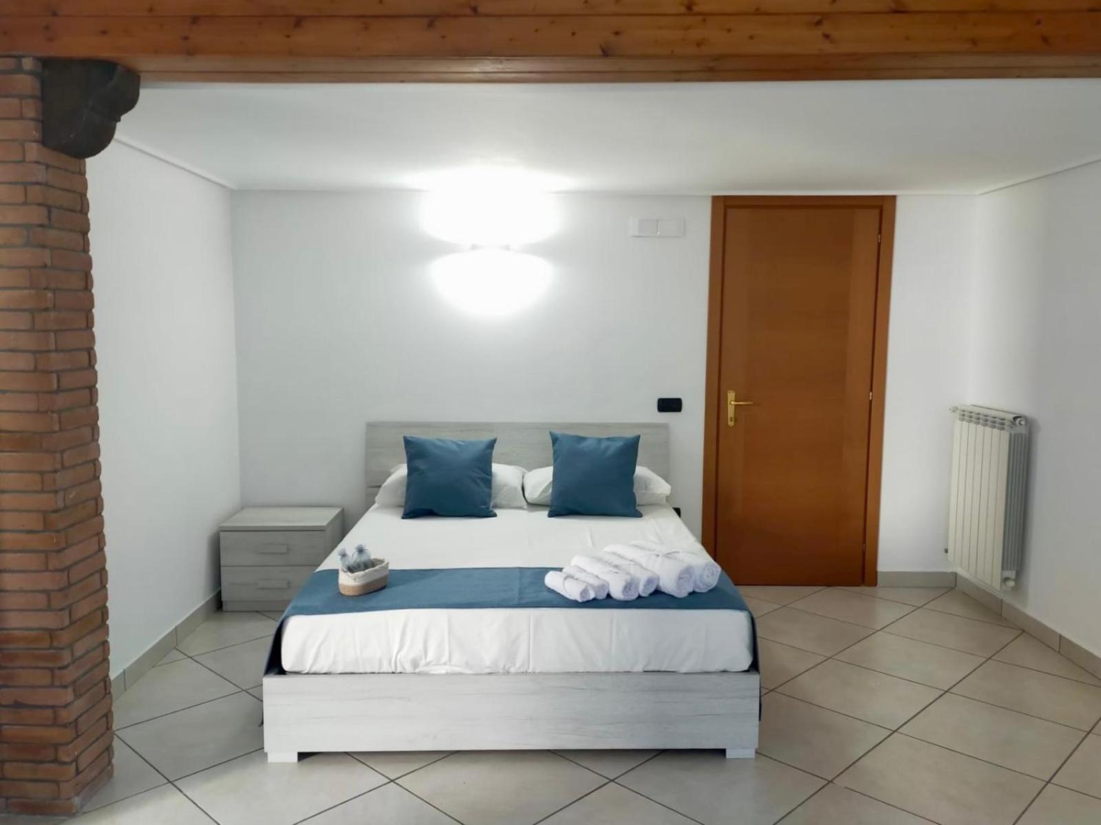 Amici Villa Castellammare di Stabia Exteriör bild